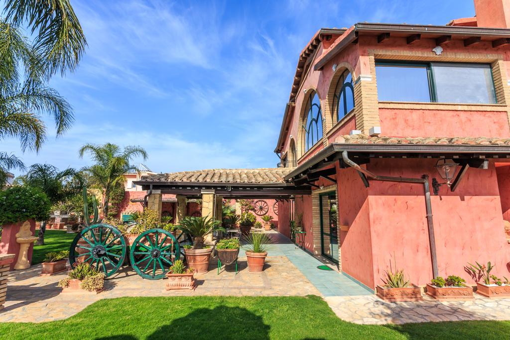 Casa Vacanze Villa Flumini Флумини-ди-Кварту Экстерьер фото